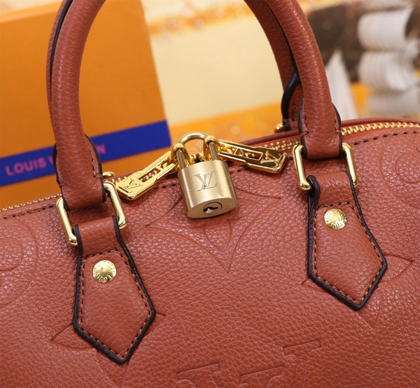 ルイヴィトンバッグ細部ディテール